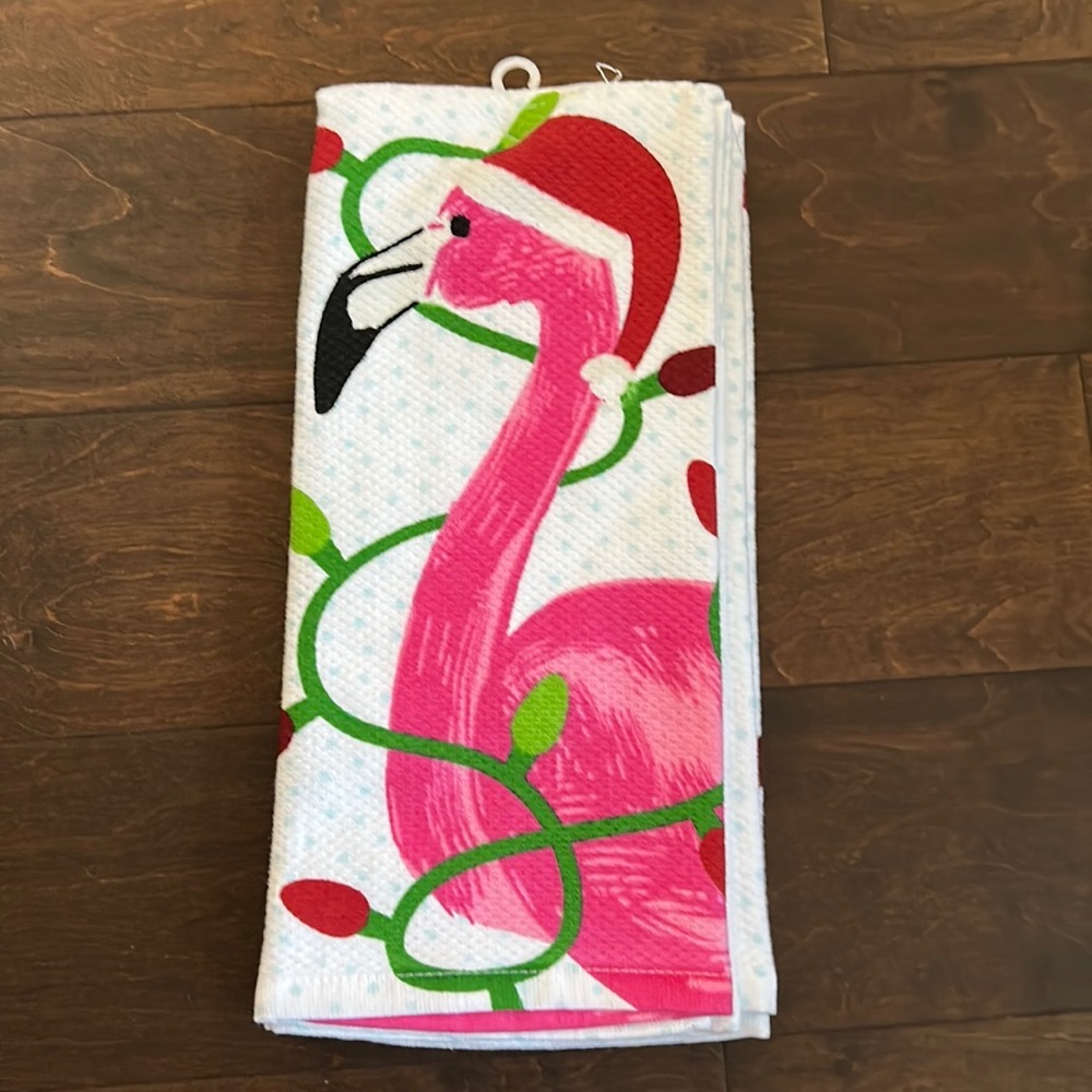 Set Of 2 dish Kitchen hand Towels Christmas Flamingo Santa Hat Sigrid Olsen